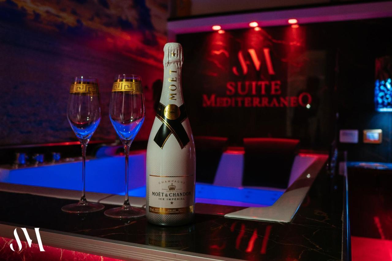 Suite Mediterraneo チビタベッキア エクステリア 写真