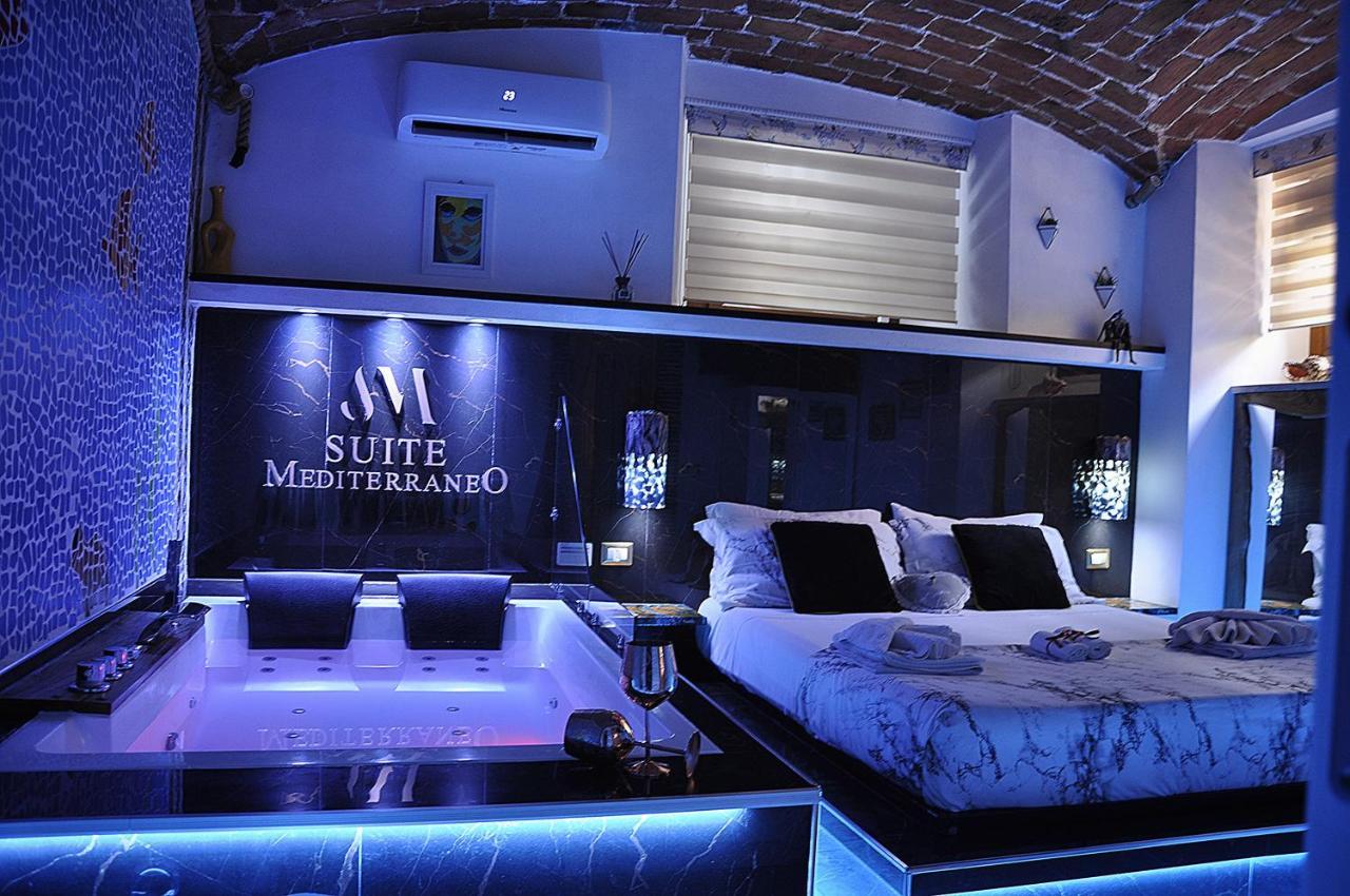 Suite Mediterraneo チビタベッキア エクステリア 写真